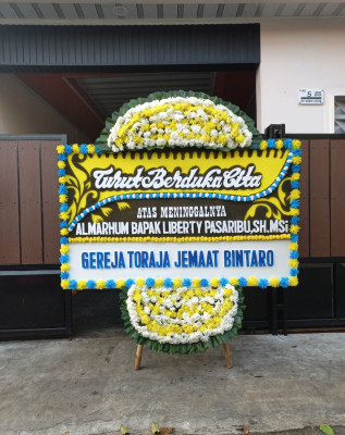 Papan Bunga Duka di Kapuas
